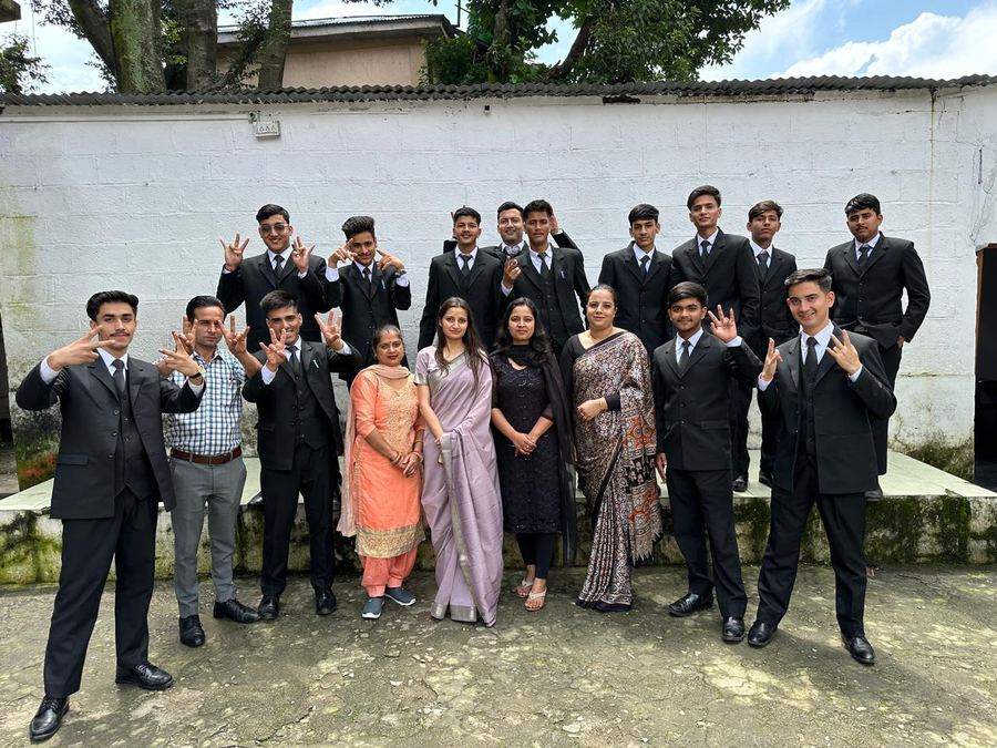 BIHM students group photo, campus event
